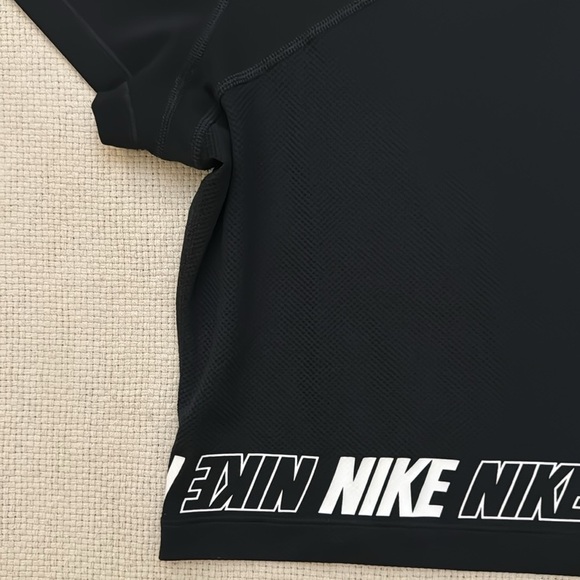 Nike Dri-FIT Women's Pro Sport District Crop Top - Picture 3 of 11